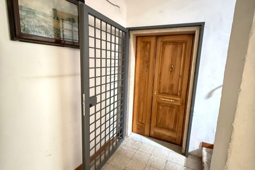V 582 – Ferentino Via Torri Di Porta Sanguinaria